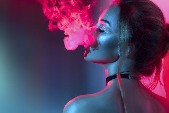 ARTIGO | Influenciadores com cigarros – Propaganda Disfarçada e Ilegal