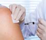 Homens e mulheres entre 15 e 26 anos podem se vacinar contra HPV até março 