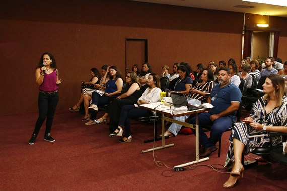 Evento debate protocolo de atendimento às pessoas em situação de violência