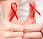 Mortes relacionas à Aids caem pela metade