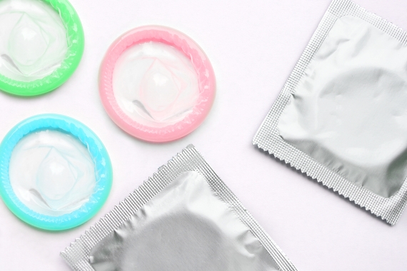 OMS recomenda uso de preservativo por pelo menos 6 meses após retornar de áreas com zika