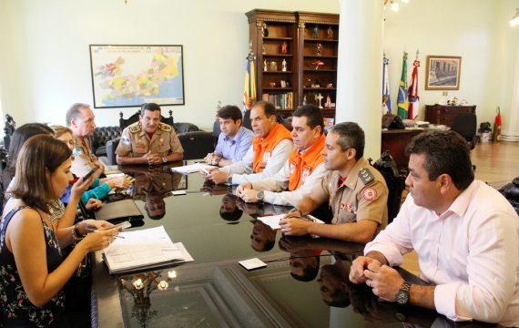 Governo RJ monta força-tarefa para campanha de vacinação contra a febre amarela 