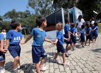 Prevenção à hanseníase acontece com a Carretinha da Saúde