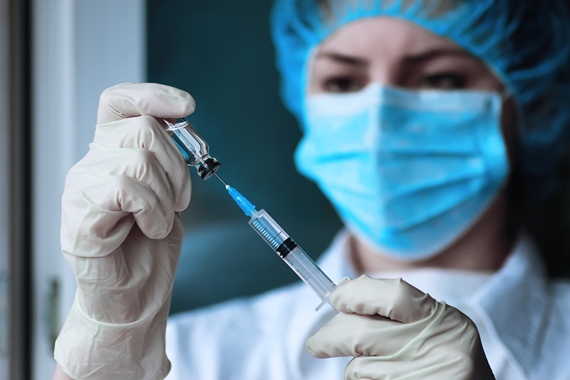 Fiocruz e Sanofi assinam acordo para acelerar pesquisa de vacina contra o Zika