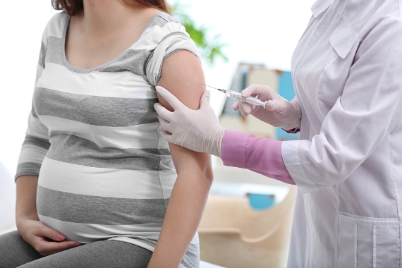 A importância da vacina dTpa para a mãe e o bebê