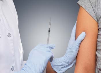 400 mil adolescentes devem ser vacinadas contra HPV no Rio