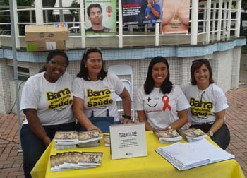 Dia Mundial de Combate à Tuberculose: Barra do Piraí realiza panfletagem e leva informação à população