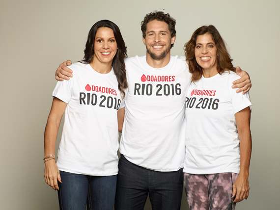 Campeões olímpicos comvocam população a doar sangue