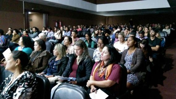 Capacitação para tratamento de cessação do tabagismo reune 150 profissionais